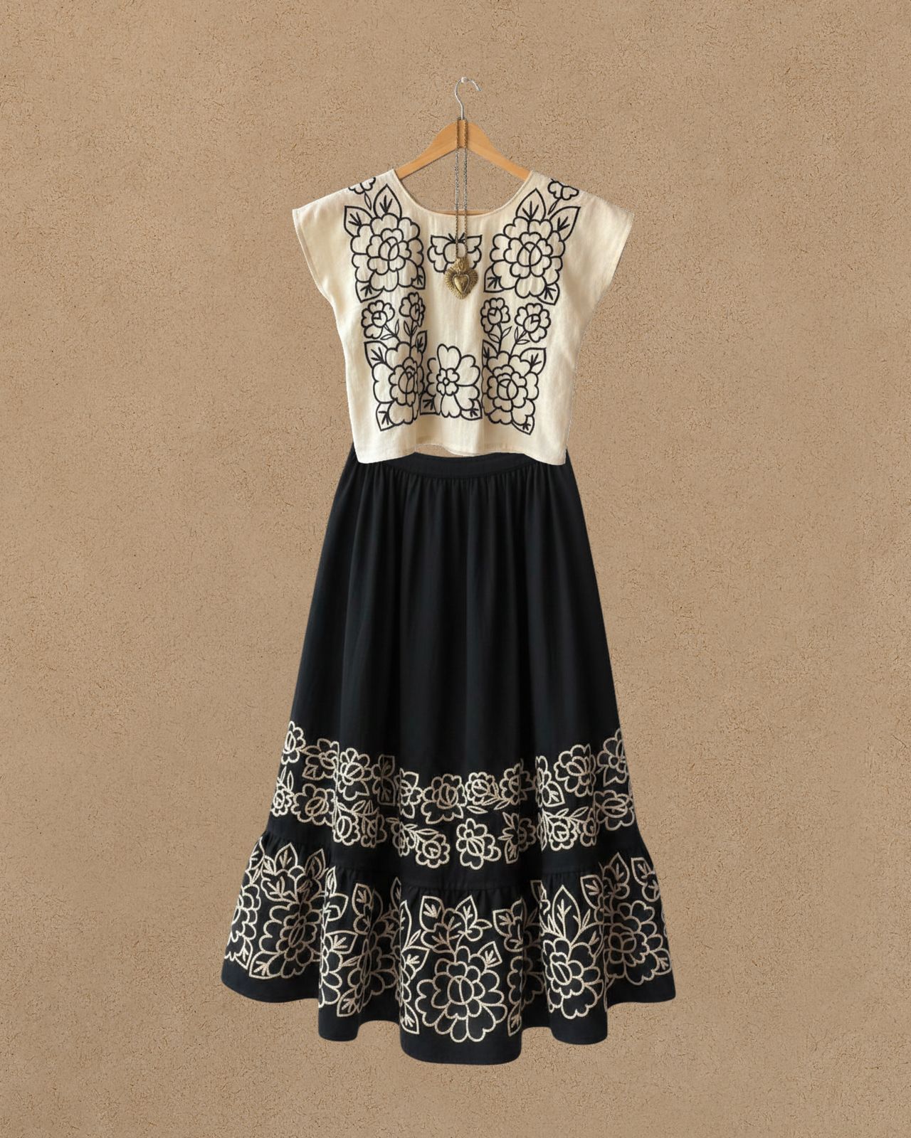 TRAJE DE GALA FLOR ISTMEÑA