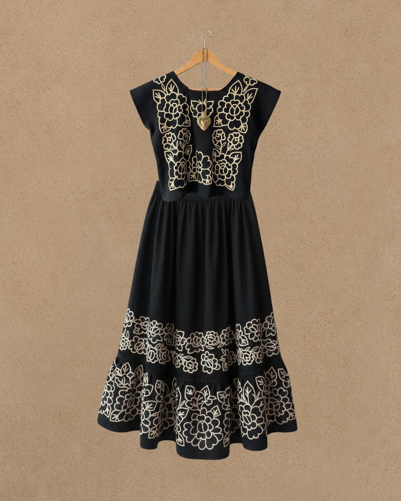 TRAJE DE GALA FLOR ISTMEÑA NEGRO